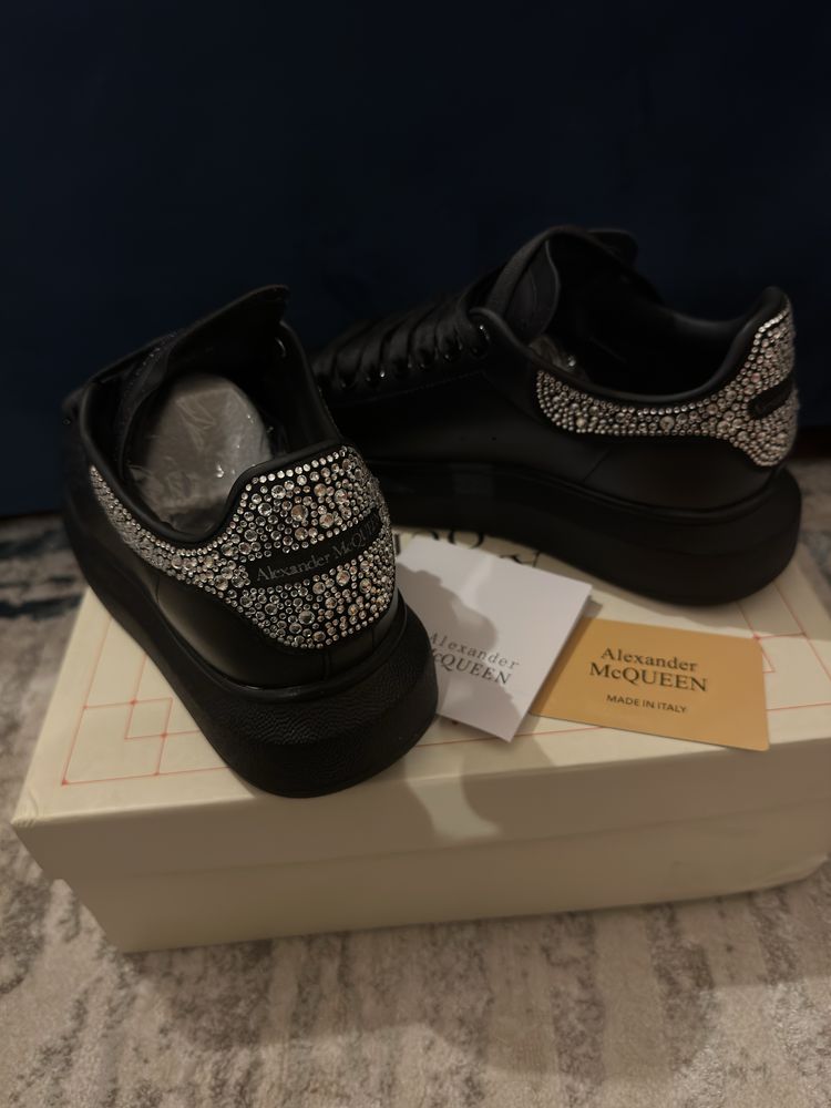 vand adidasi Alexander McQUEEN
