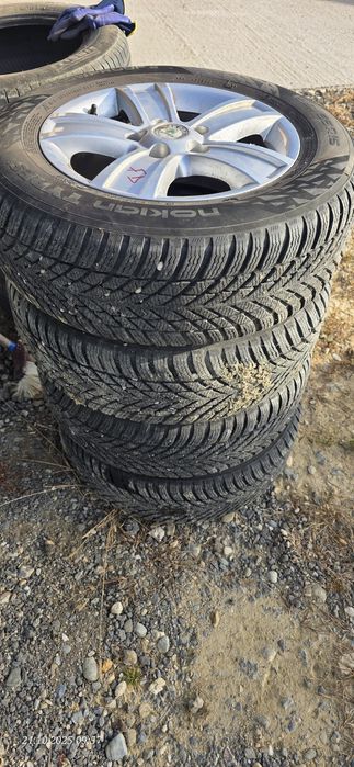 De vânzare jante originale Skoda plus anvelope iarna
