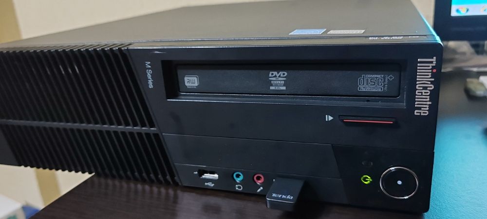 Calculator LENOVO I5 Generatia 2. 12GB/RAM. HDD 240Gb