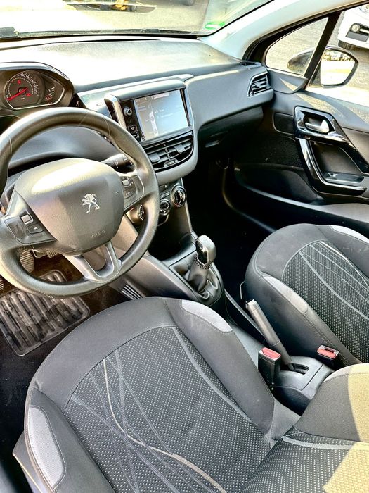 Peugeot 208 an 2013
