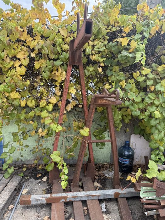 Два броя палетни вилици за кран мотокар