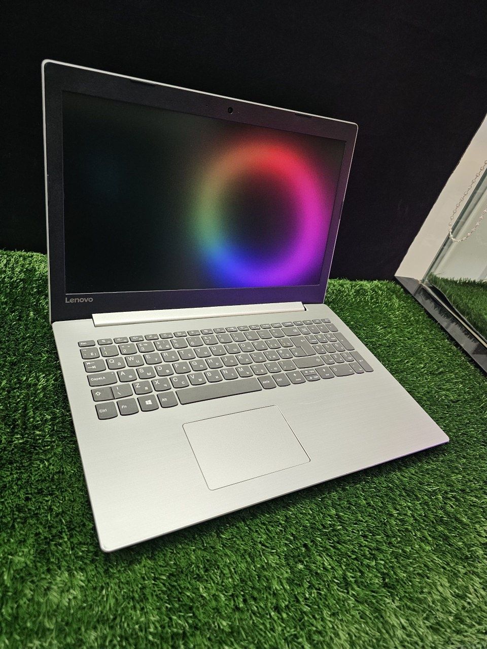 Lenovo arzon narxda 1TB xotirali  yangidey noutbuk bo'lib to'lashga