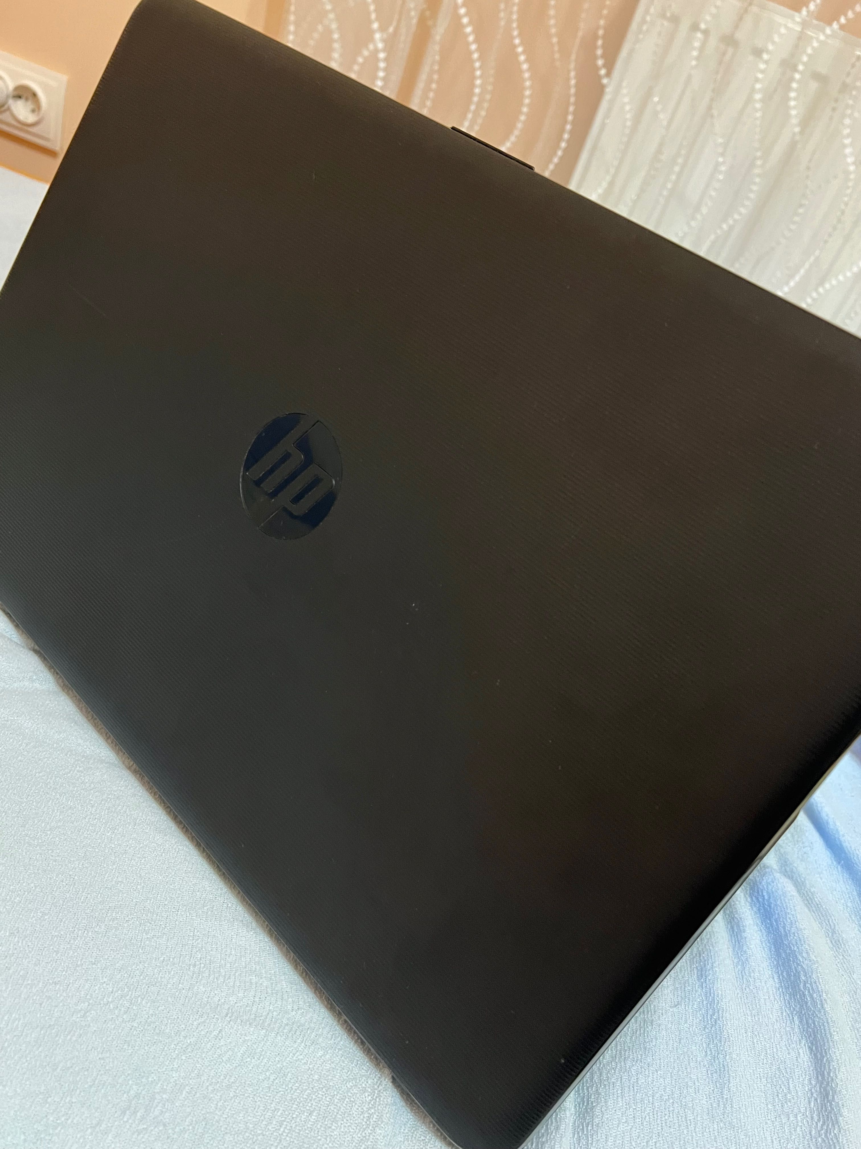 Laptop HP notebook , i3-6006u , ca nou