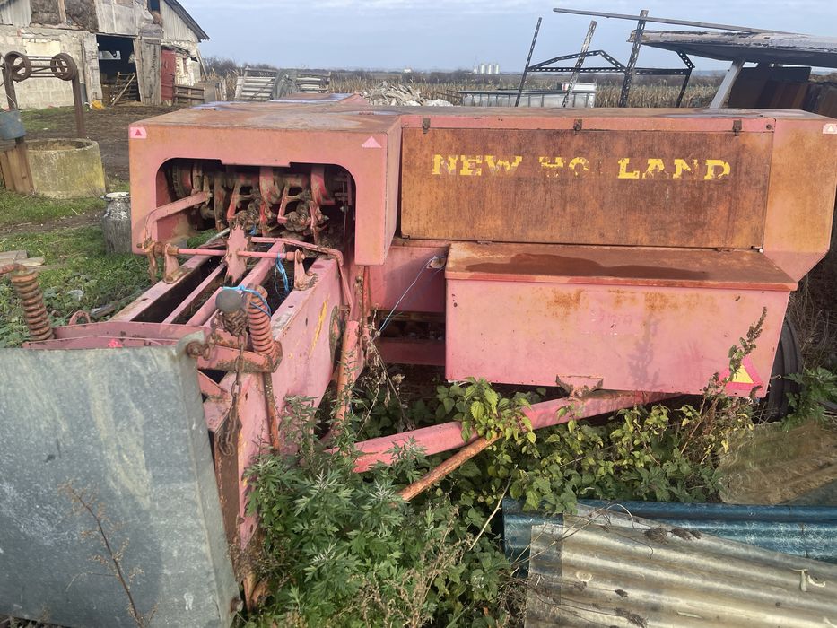 Vand sau schimb presa de balotat new holland