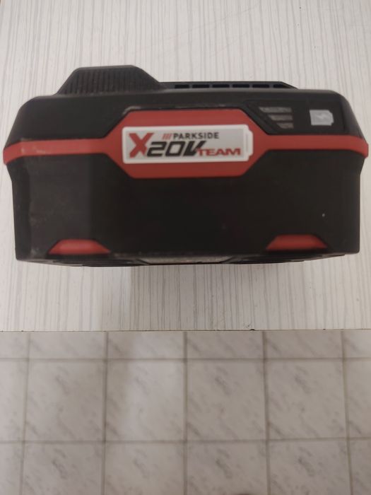 Акумолаторен винтоветрт PARKSIDE+ двойно зарядно и една батерия