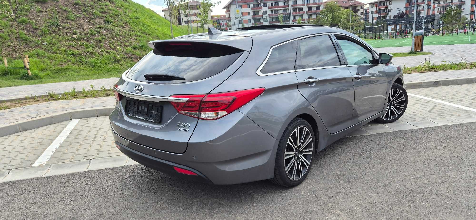 Hyundai i40 Platin+ Facelift 1.7CRDi 141cp Euro 6 Automat 7+1 Viteze
