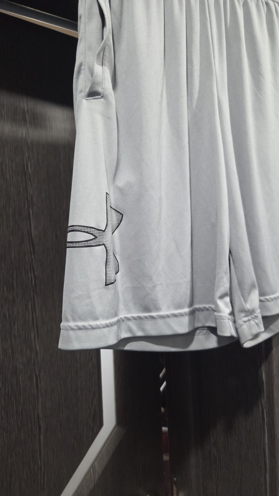 Under Armour мъжки спортни дрехи