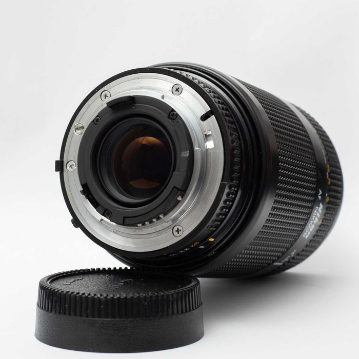 Nikon NIKKOR AF 70-210mm f/4-5.6 AF