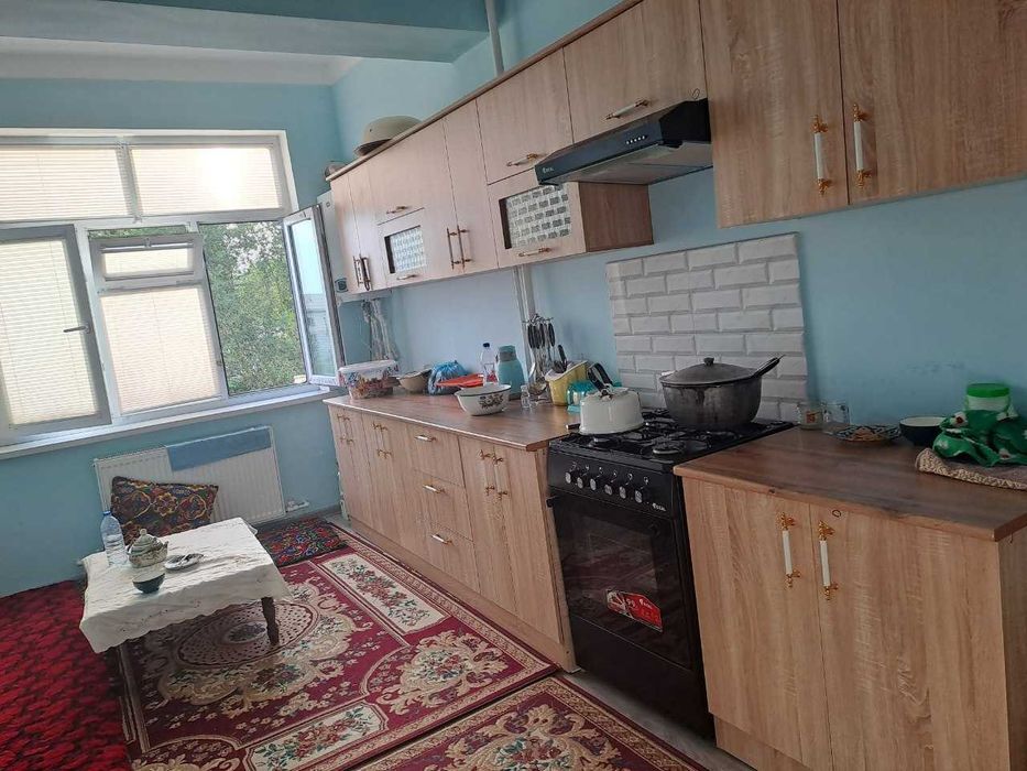 Zudlik bilan Kvartira sotiladi.