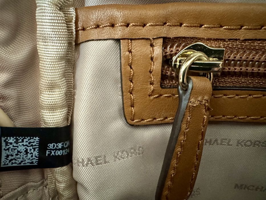 Оригинална раница Michael Kors Rhea Medium Logo