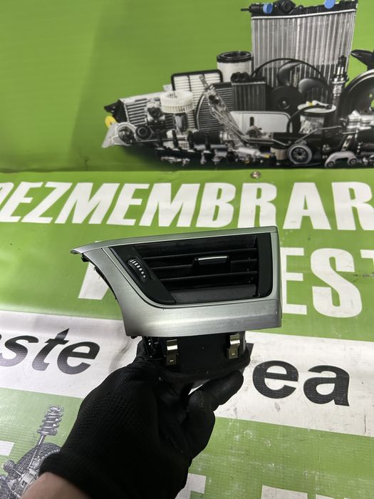 Grila aer interior stânga   bord BMW F30, F31 volan stânga