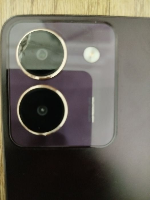 Telfon sotiladi narxi kelishiladi