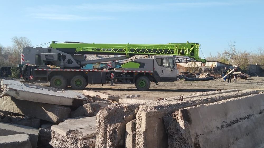 Автокран Zoomlion 25 тонн