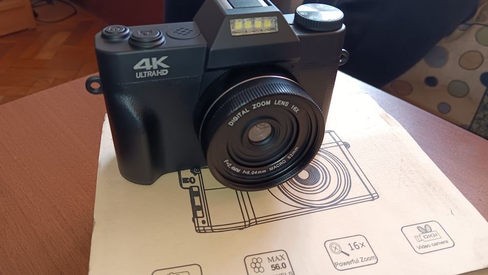 Чисто нова дигитална камера внос от Англия.