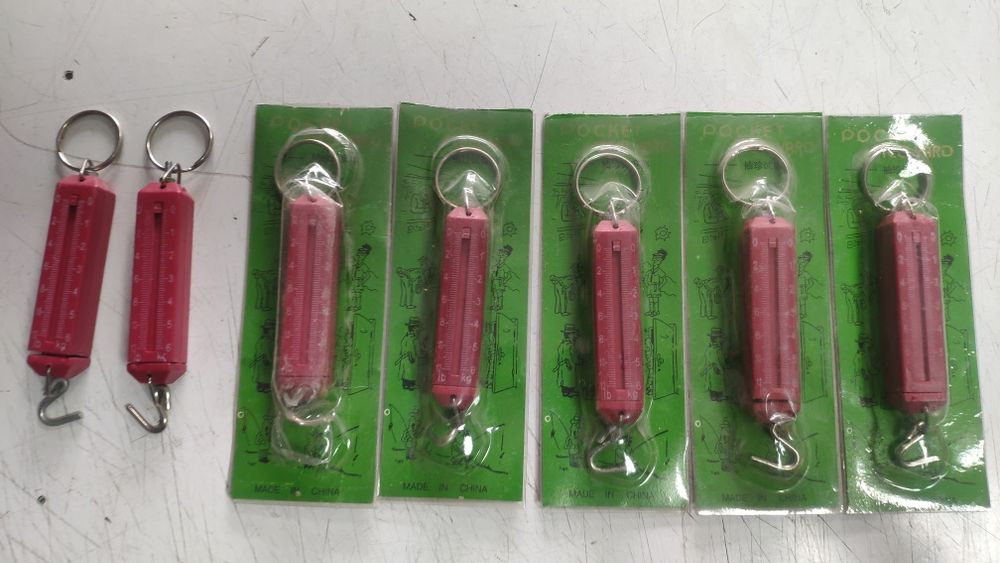 Малко кантарче до 6 кг.