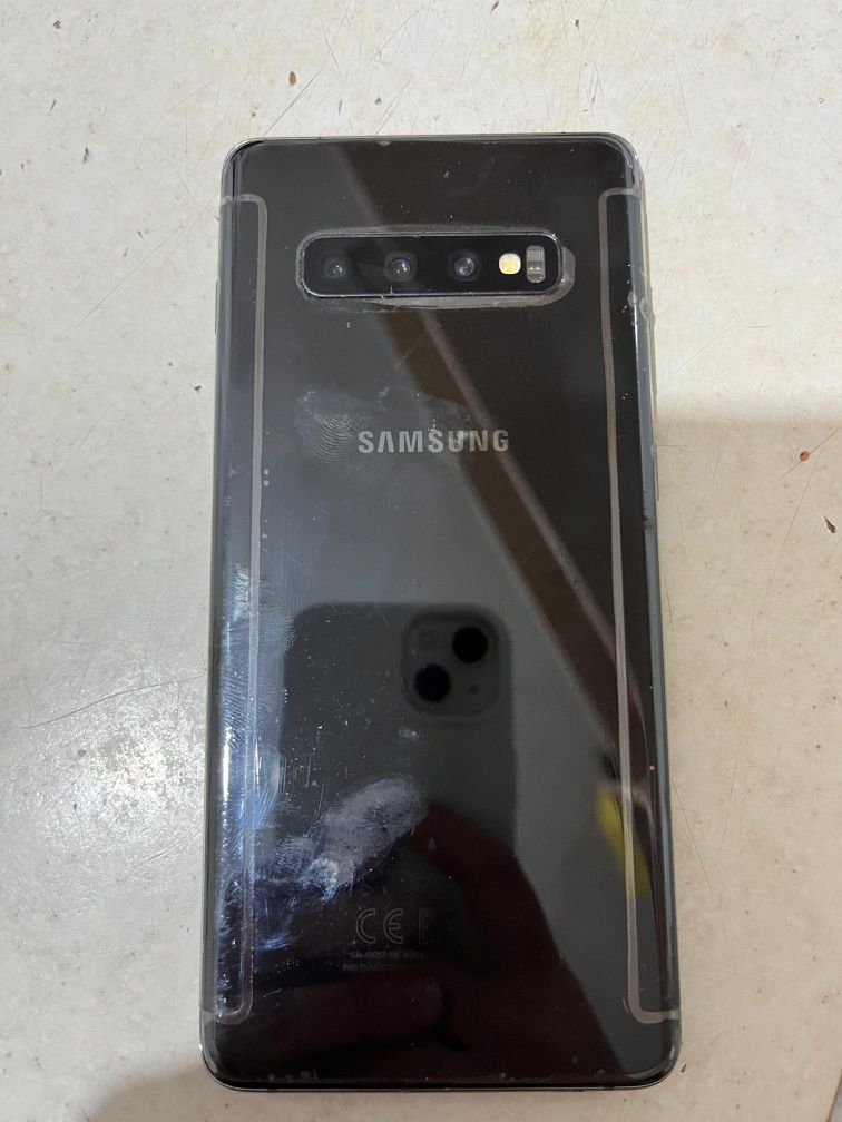Продам Samsung s10 plus