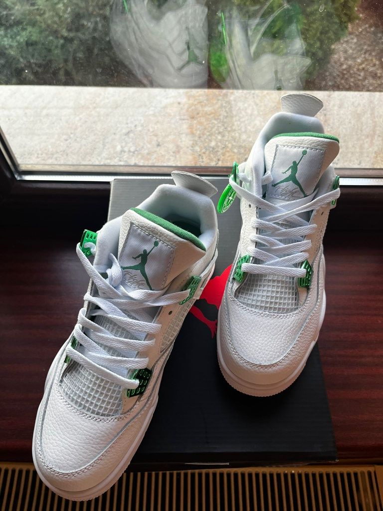 Nike air Jordan 4 retro