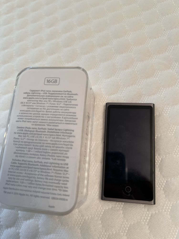 Apple iPod nano 7-го поколения, объёмом 16 ГБ.