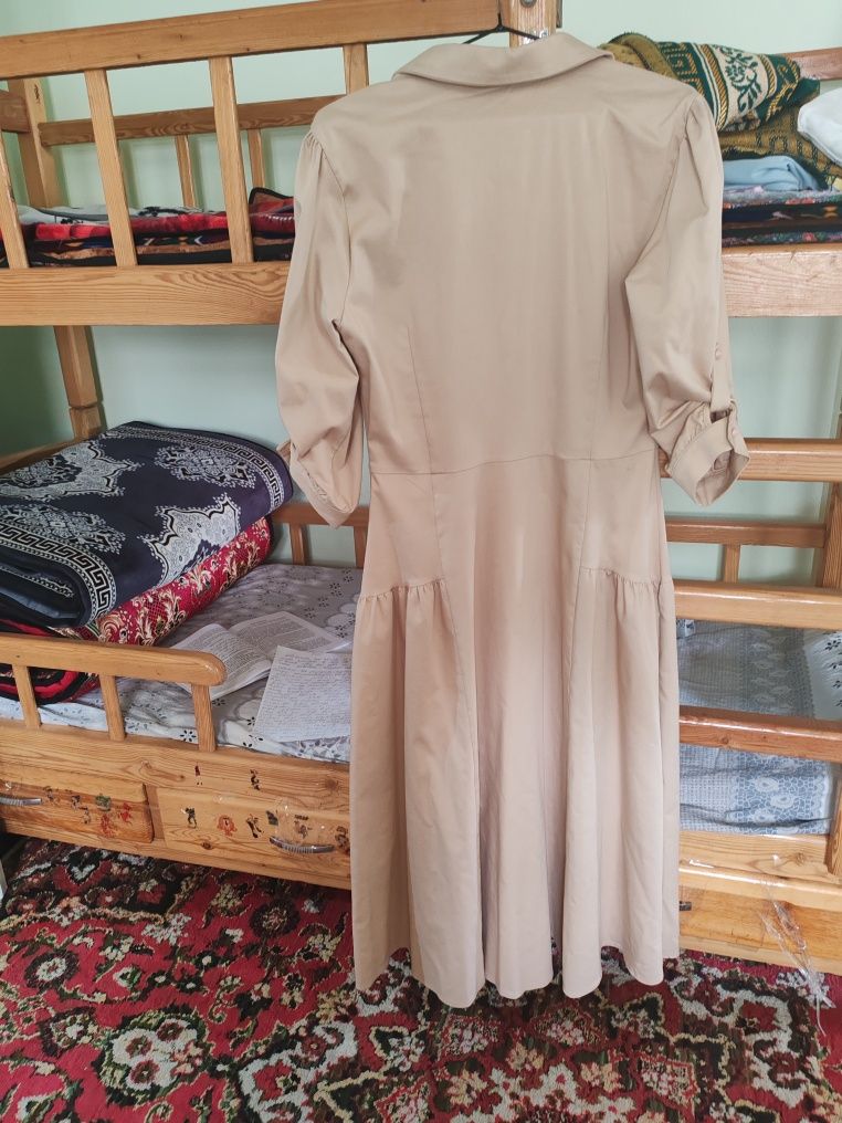 Ayollar ko'ylagini sotaman