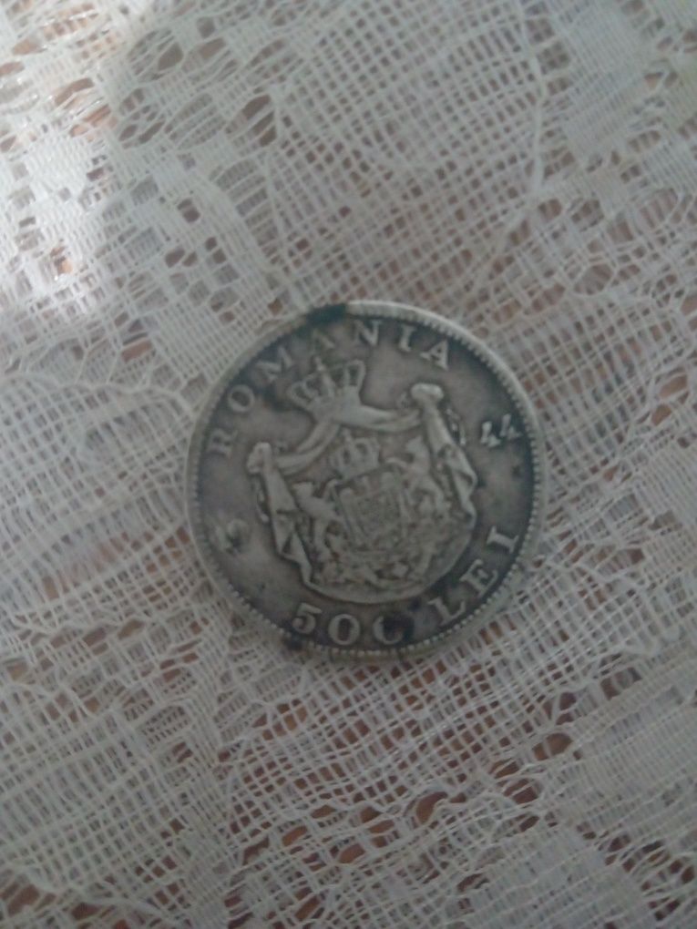 Vând  moneda argint  din  anu 1944