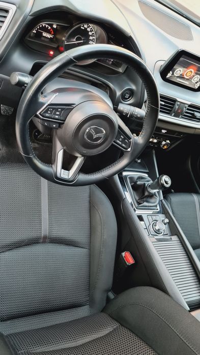 Mazda 3 hatchback