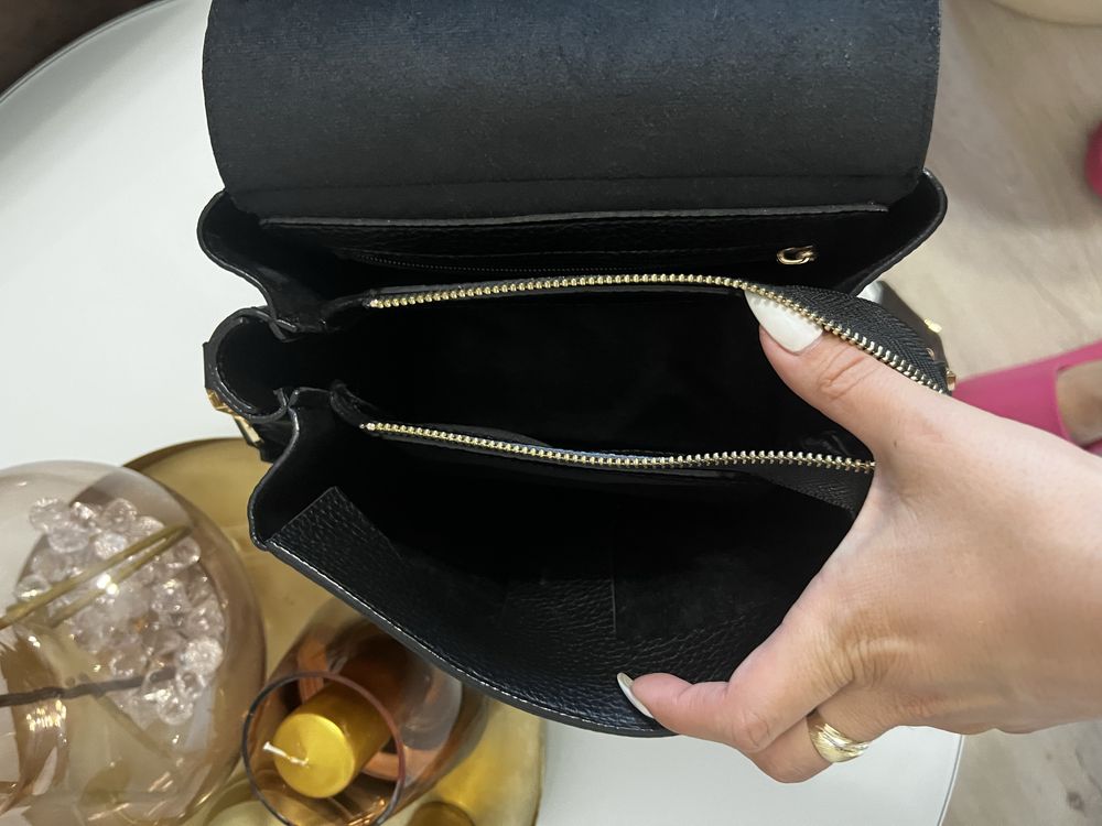 Дамска черна чанта Valentino