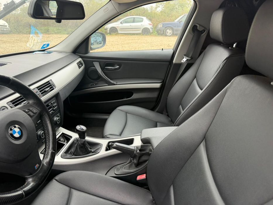 BMW e91 320xd 177k na chasti