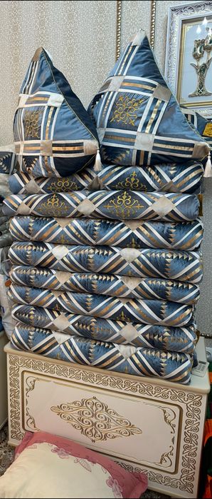 Курак корпе с подушками