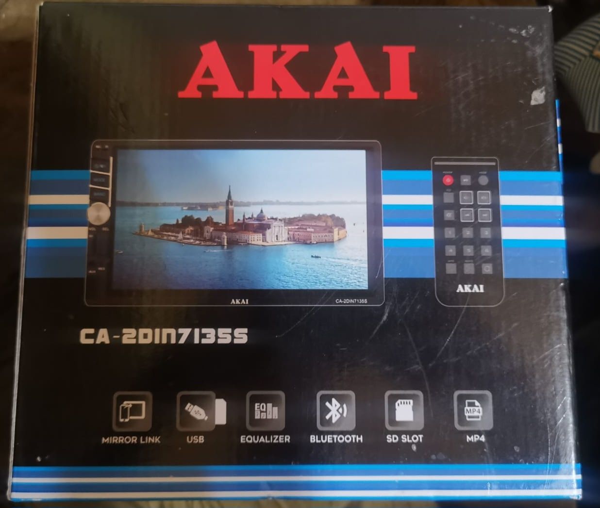 Player multimedia Auto Akai