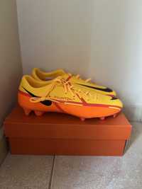 Ghete fotbal Nike phantom