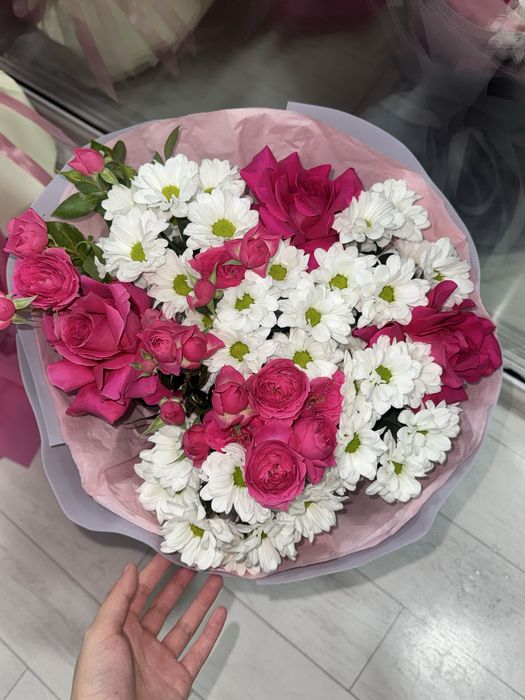 Букеты цветов свежие