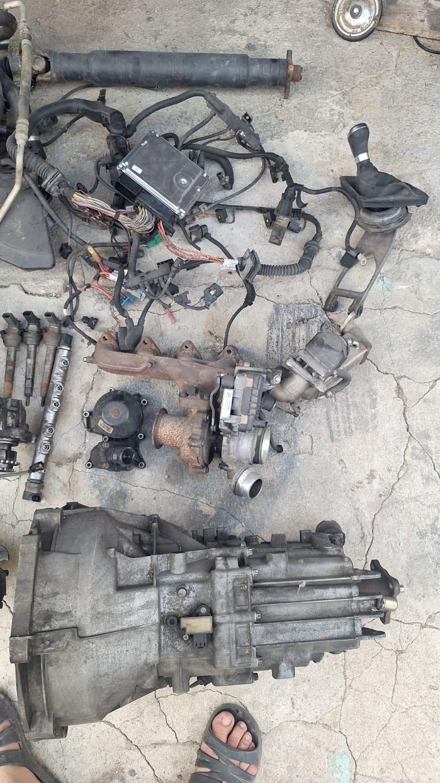 dezmembrez se dezmembreaza piese de bmw seria 1 e87