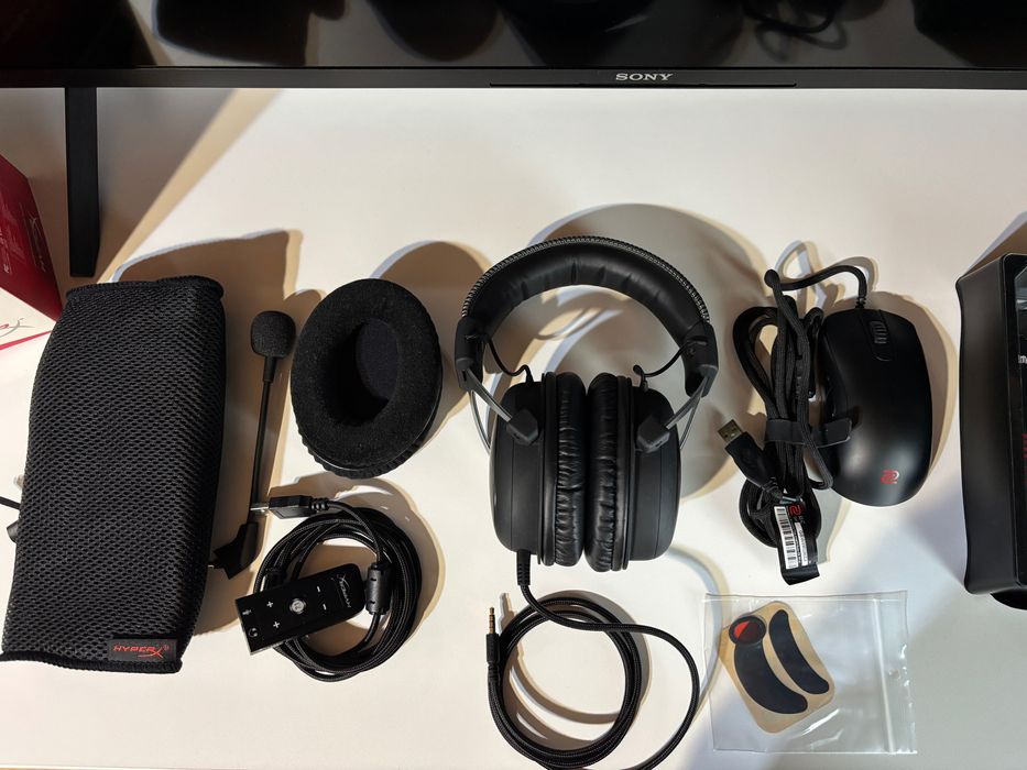 Слушалки HyperX Cloud 2 и Мишка Zowie S2-C