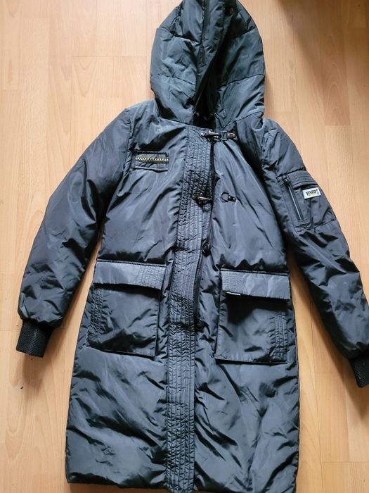 Меняю Пуховик зимний с капюшоном