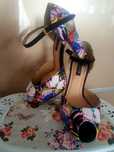 Vand sandale piele model deosebit fluturi