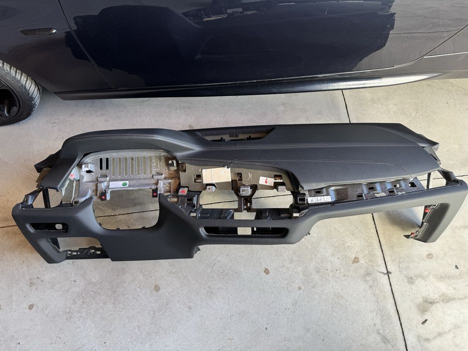 Арматурно табло БМВ G06