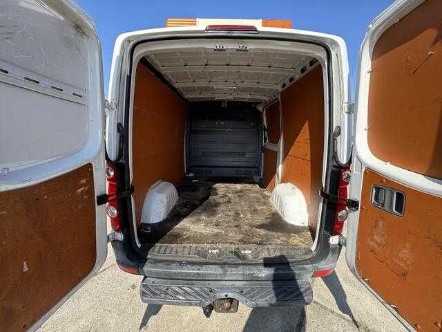 Închiriere dubă Vw Crafter fără șofer 350 lei/zi