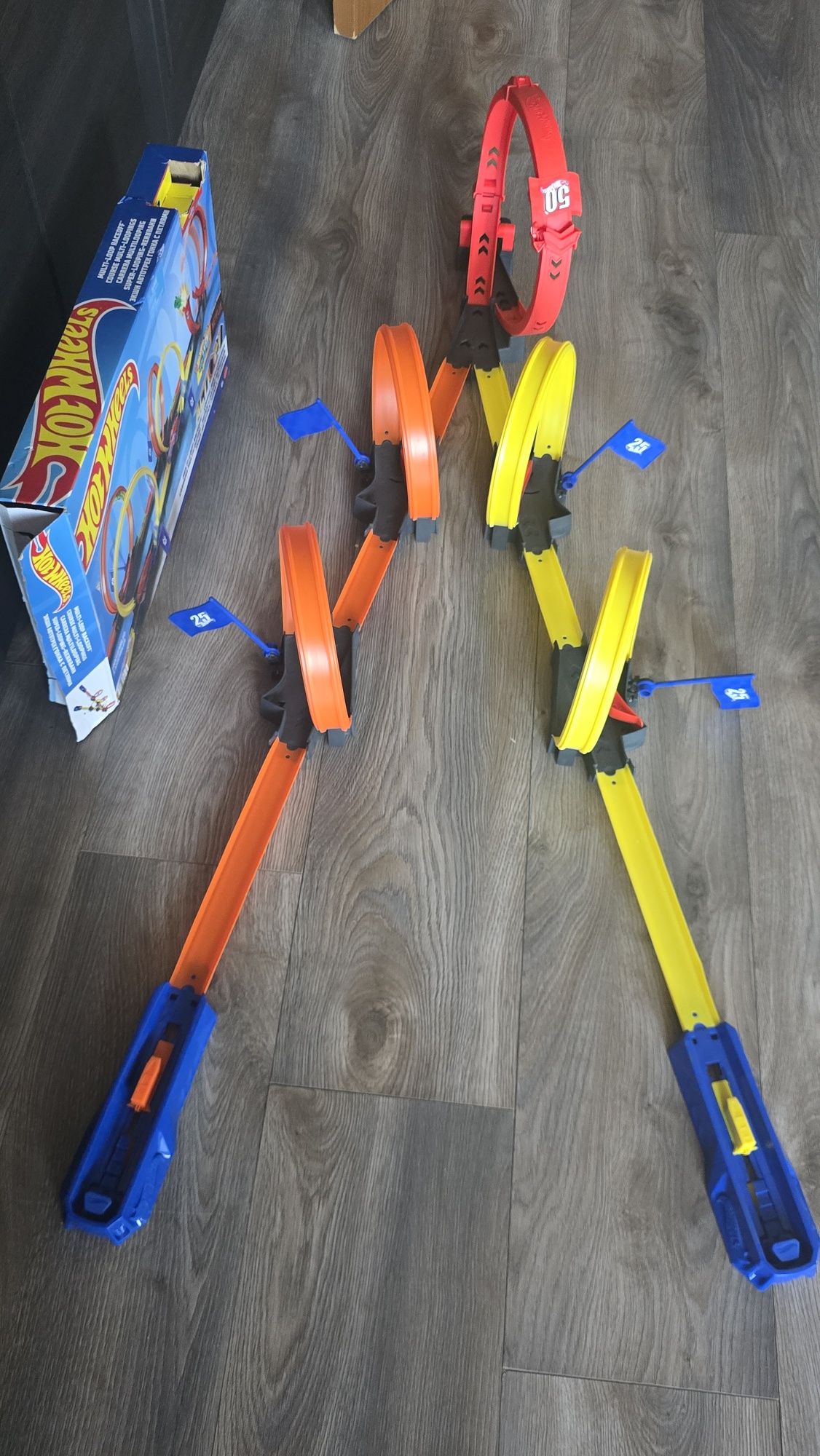 Голяма Hot Wheels Писта Екшън Лупинг Нова