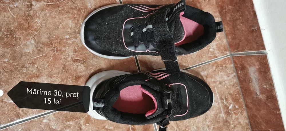 Vand incaltaminte copii si adulti