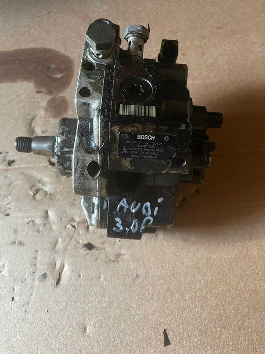 Pompa inalta/injectie Audi A4/A6/A8/Touareg/3.0 tdi cod 0445010125