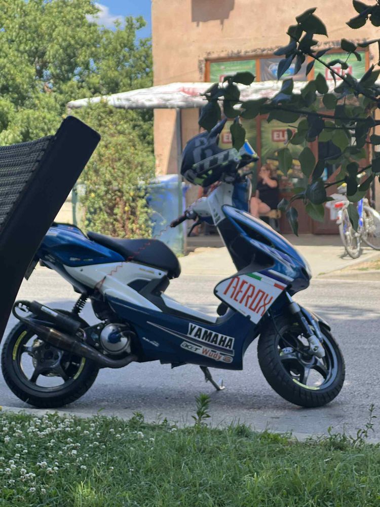 Продавам Yamaha aerox