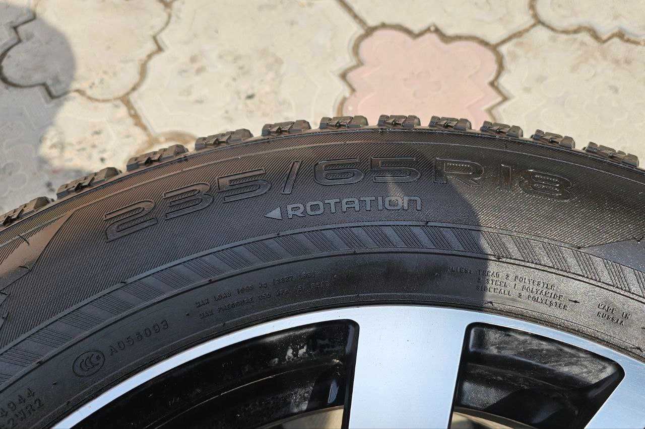 Nokian Hakkapeliita R3 SUV 235/65/R18 зимняя на дисках с TPMS