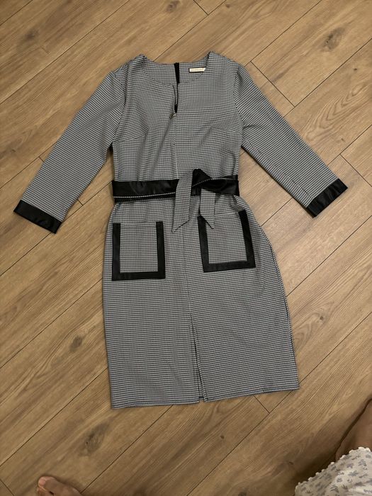 Елегантна рокля, като чисто нова е