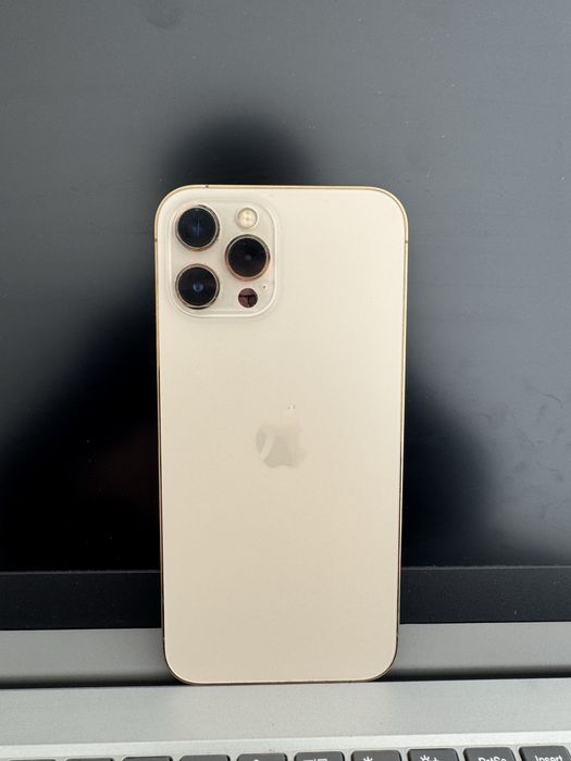 Айфон 12 про макс