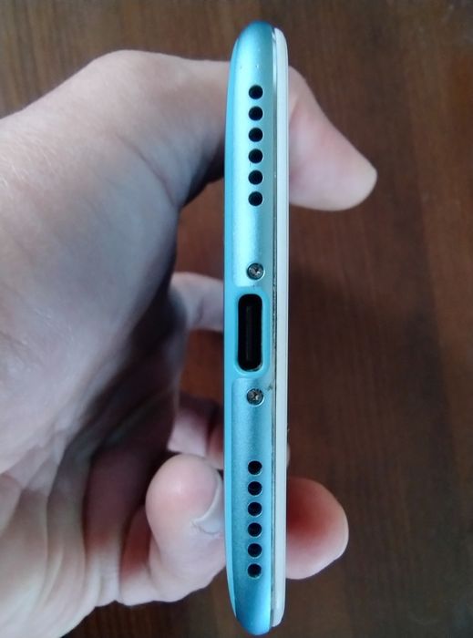 Xiaomi Mi A2, 4/64 GB, 4G/VoLTE