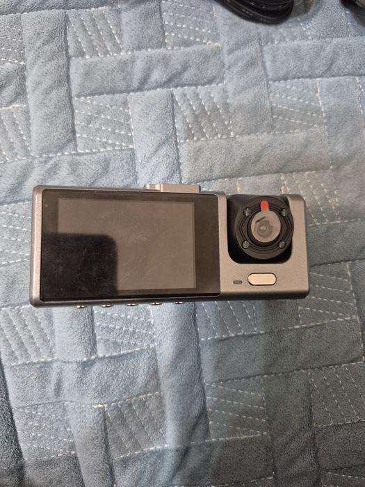 Продам видеорегистратор ,BOS MINI T6