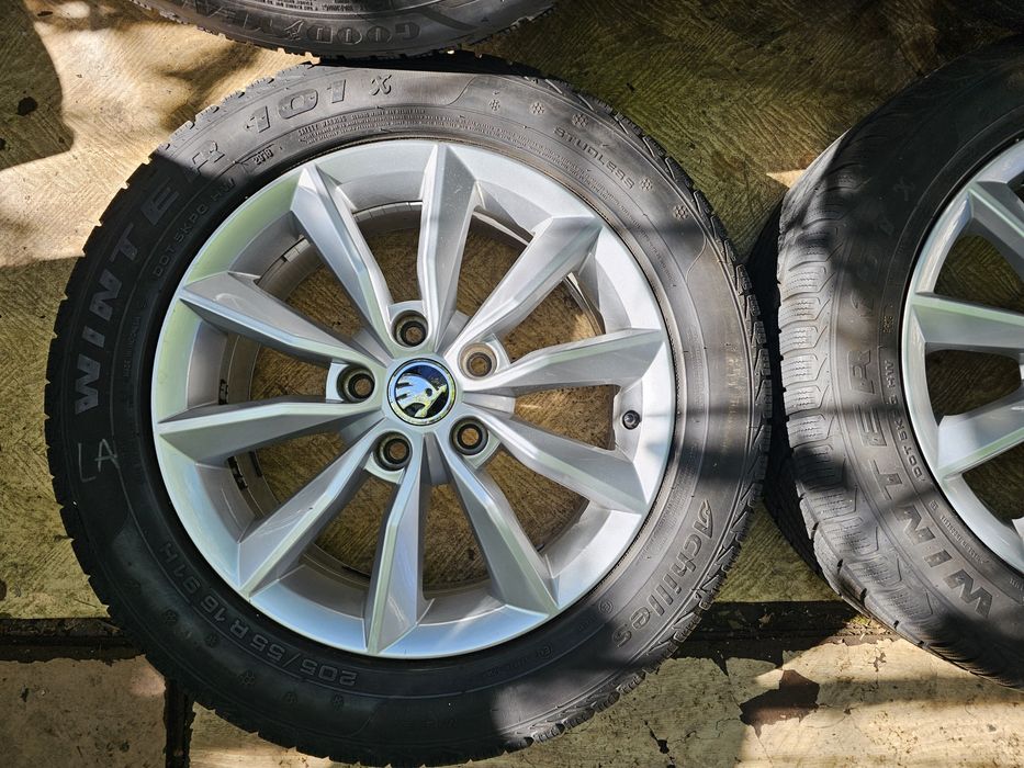 Jante aliaj 16" Skoda/Volkswagen/Seat cu anvelope iarna M+S 205/55/16