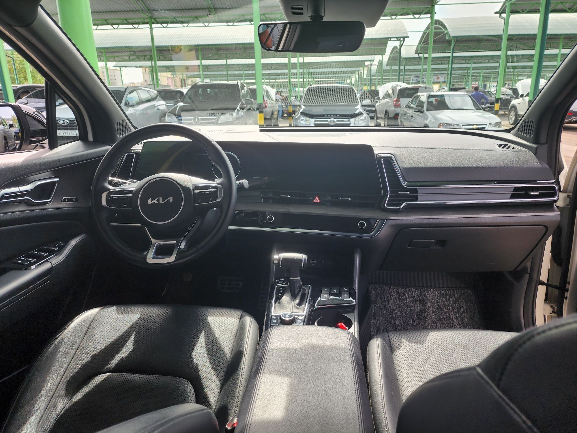 Продам машину  KIA SPORTAGE 4Х4
