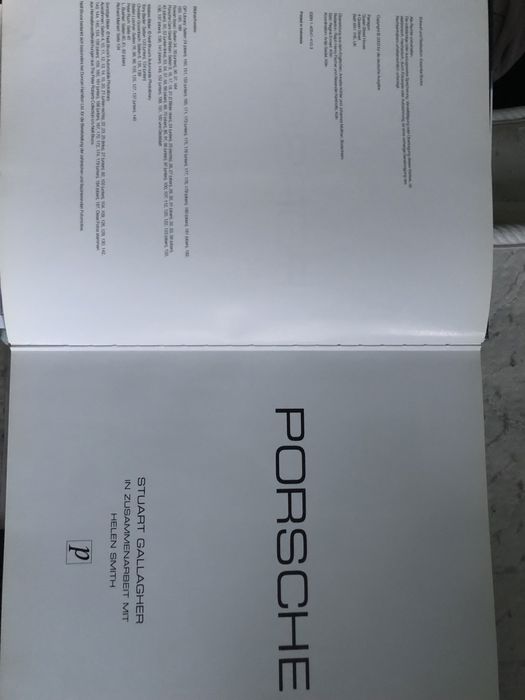 коллекционна книга история авто компании Porsche