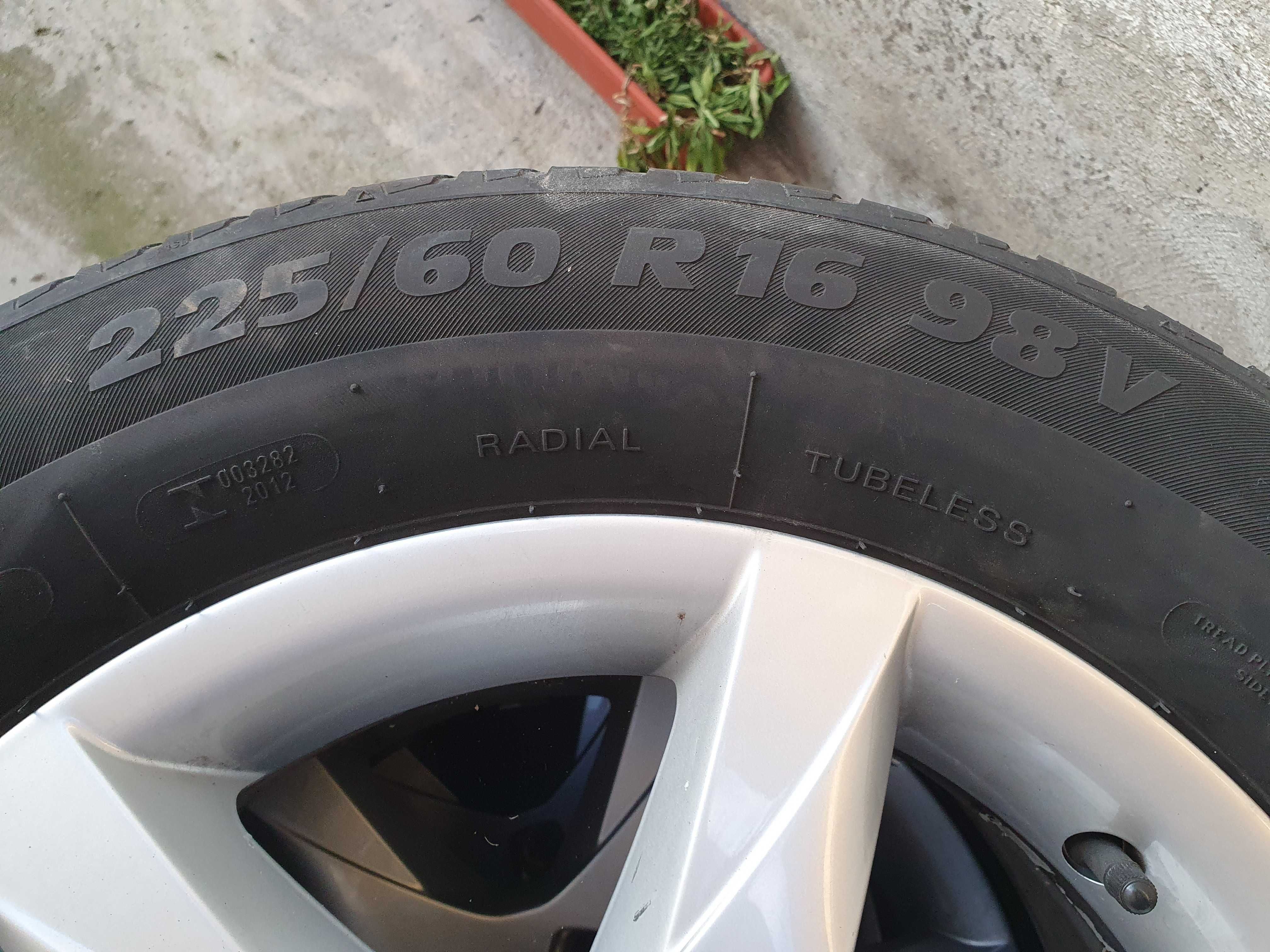 Roti vara Audi 225/60 R16